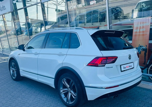 Volkswagen Tiguan cena 114900 przebieg: 84525, rok produkcji 2018 z Człopa małe 781